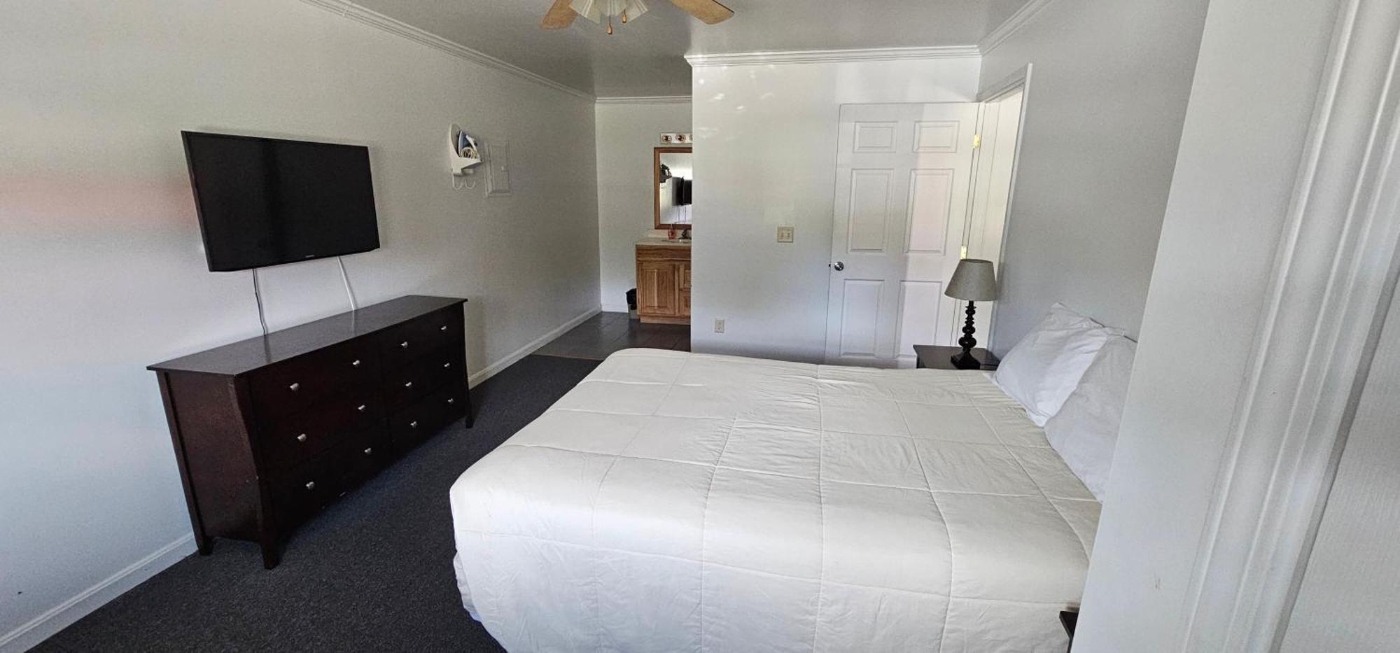 Beverly Hills Inn Aberdeen Экстерьер фото